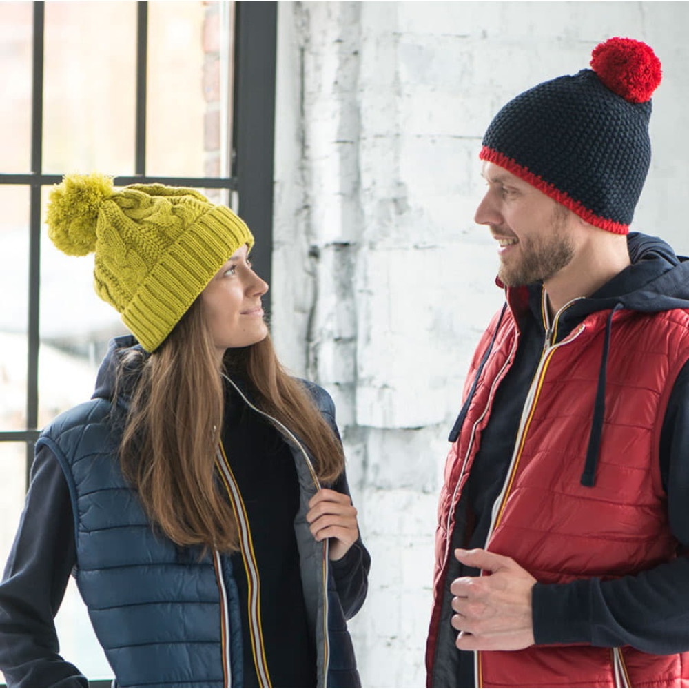 Шапка VOGUE, цвет белый