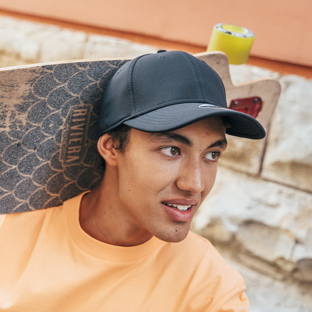 Бейсболка SAND 230 из материала rPET, 6 клиньев, застежка на липучке, цвет темно-синий