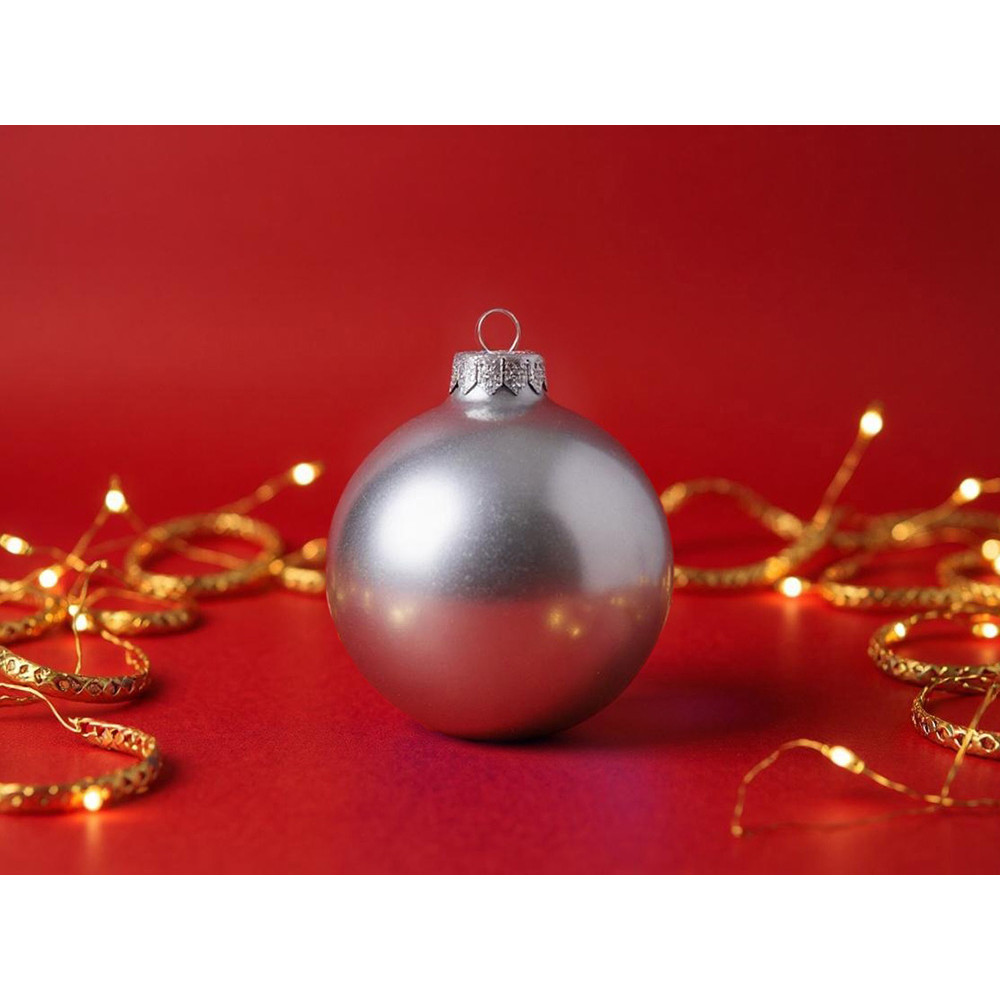 Стеклянный елочный шар Christmas bauble, серебро, металлик, с серебристым колпачком в черной коробке