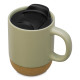 Кружка Denpasar с пробковым дном и крышкой, цветная с двух сторон, оливковый Кружка Denpasar с пробковым дном и крышкой, цветная с двух сторон, оливковый